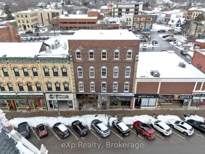 24 Wellington Street 6, Stratford, On N5a 2l2