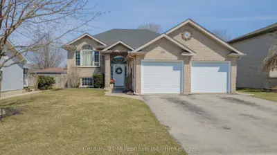 483 Peirson Avenue, Saugeen Shores, On N0h 2c1