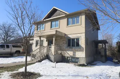 2194 Niagara Drive S, Alta Vista and Area, ON K1H 6L2