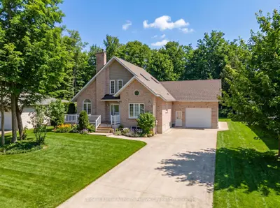 207 Birch Crescent, Huron-kinloss, On N0g 2r0