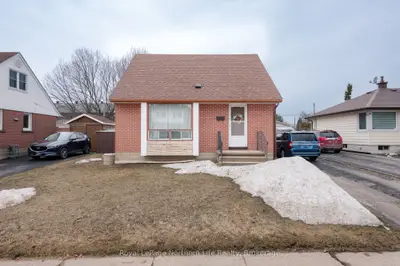 889 Phillip Street, North Bay, On P1b 3v6