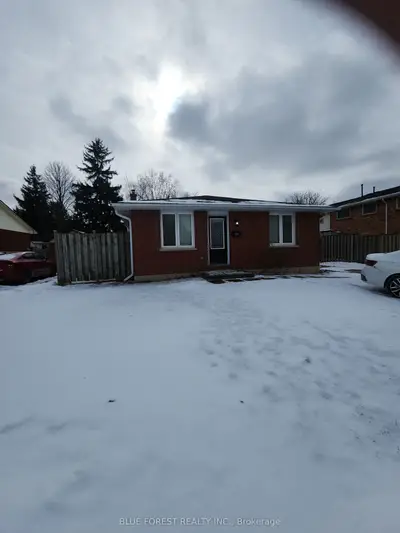221 Admiral Drive, London East, On N5v 1h9