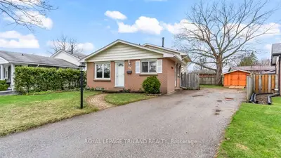 66 Garland Crescent, London East, On N5v 1n5