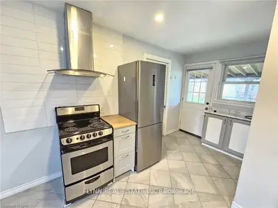 99 Golden Boulevard 2, Welland, On L3b 1h8