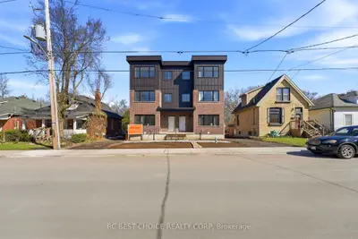 108 BRISCOE Street E, London South, ON N6C 1X2