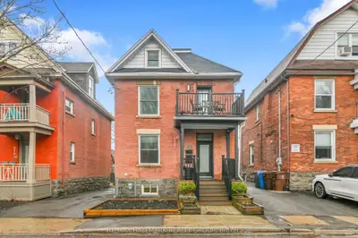 212 Flora Street, Ottawa Centre, On K1r 5r7