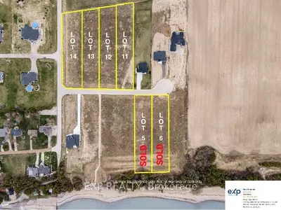 12 Irene Crescent, Bluewater, On N0m 2t0
