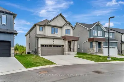32 Faith Street 6, Cambridge, On N1t 0e8