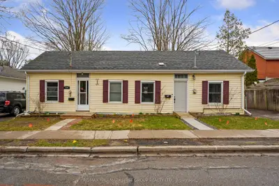 Duplex in Cobourg