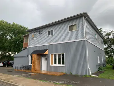 66 Queen Street, Smiths Falls, On K7a 3n2
