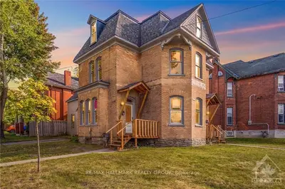 42 Church Street W, Smiths Falls, On K7a 1p7