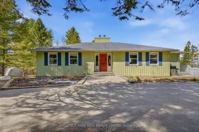 3587 County Rd 7, Prince Edward County, On K0k 2t0