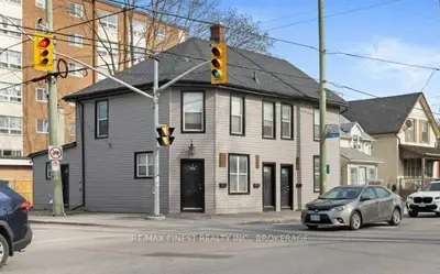 361-365 Division Street, Kingston, On K7k 4a4