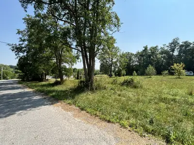 19 Bridge Street, Tyendinaga, On K0k 2n0