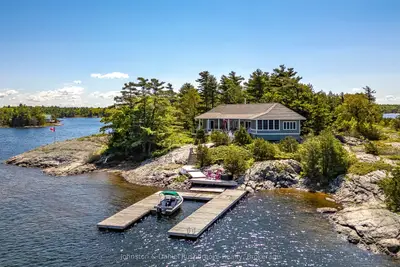2 Island 1210, Georgian Bay, On, P0e 1e0