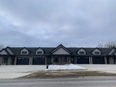 Fourplex in Southwest Middlesex