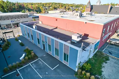 27 Main Street E, Huntsville, ON P1H 2C6
