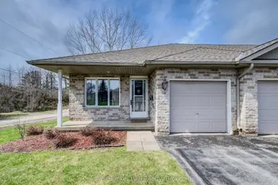 302 Park Street W 1, West Grey, On N0g 1r0