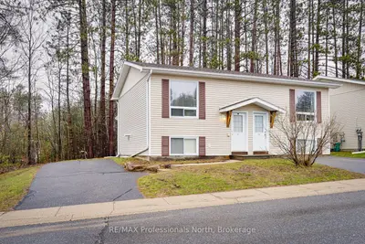 200 Pine Street 12, Bracebridge, ON P1L 2H9