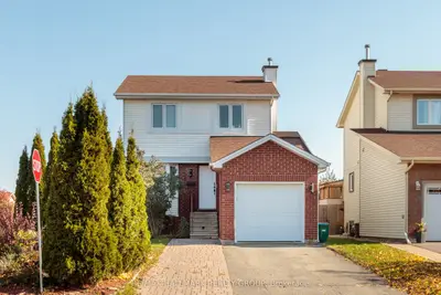 2 Newport Crescent, Hunt Club - South Keys And Area, On K1t 3l8