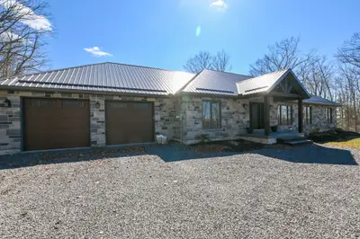 1765 10th Line West, Trent Hills, On, K0l 1l0