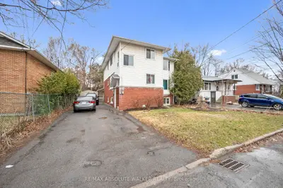 375 St. Denis Street, Vanier And Kingsview Park, On K1l 5h8