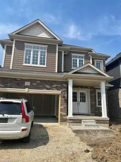 Detached in Brantford