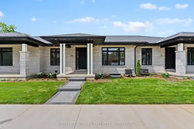 16 Accursi Crescent, Pelham, On L0s 1e2