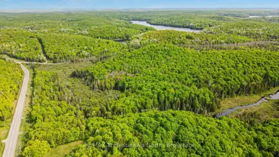 Part 3 Highway 118, Highlands East, On, K0l 2y0