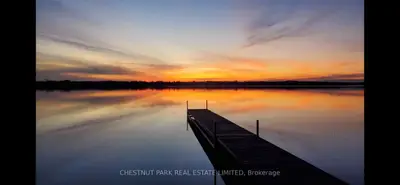 27 Carmans Lane, Prince Edward County, On K0k 2t0