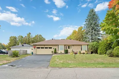 16 Evelyn Street, Stittsville - Munster - Richmond, ON K2S 1M9