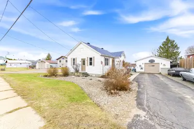 48 Lacroix Bay Road, Whitewater Region, ON K0J 2L0