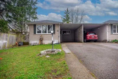 692 Sevilla Park Place, London East, ON N5Y 4J1