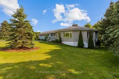 15 Isthmus Bay Road, Northern Bruce Peninsula, On N0h 1w0