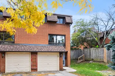 444 Stone Church Road W N1, Hamilton, On L9b 1r1