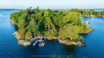 1 Dumfounder Island, Front Of Leeds & Seeleys Bay, On K7g 2v4