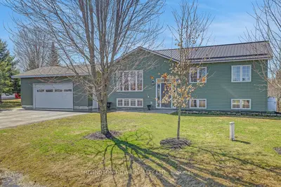 55 Creek Drive, Carp - Dunrobin - Huntley - Fitzroy And Area, On K0a 1x0