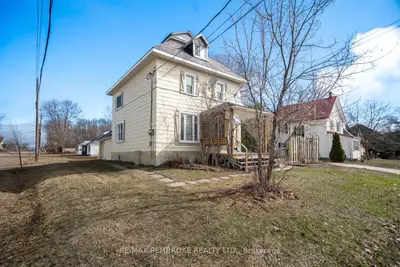 539 Mcgee Street, Pembroke, On K8a 6e3