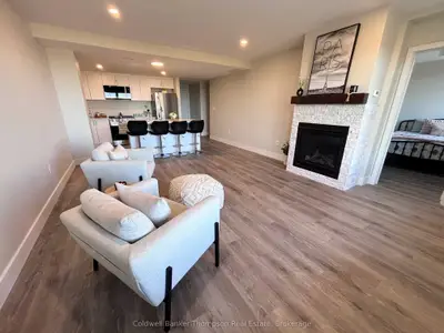 11 Tree Tops Lane 103, Huntsville, On P1h 1a9
