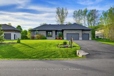 Detached in Greely - Metcalfe - Osgoode - Vernon and Area