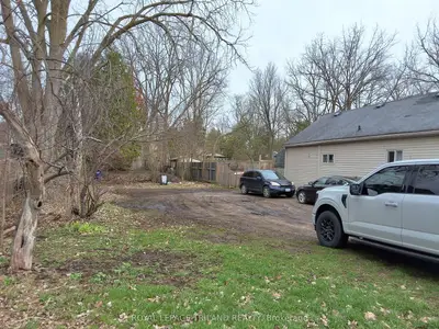 121 Riverside Drive, London North, On N6h 4r9