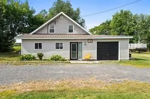 10 Campbell Reid Court, Kanata, ON K2K 1X7