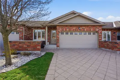 121 Meadowcreek Drive 21, Middlesex Centre, On N0m 2a0