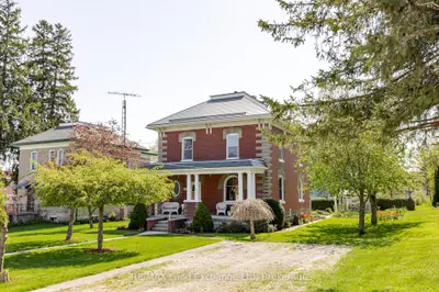 484 Queen Street, North Huron, On N0m 1h0
