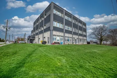 2 Lewis Street Unit #9, Fort Erie, On L2a 2p7