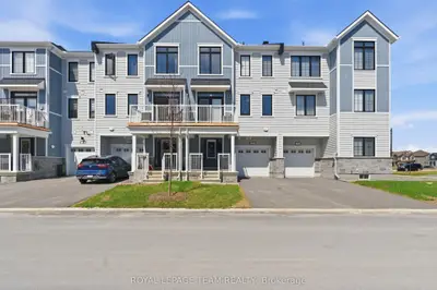 22 Stitch Mews, Stittsville - Munster - Richmond, On K0a 2z0