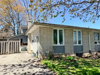 Semi-Detached in Welland