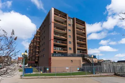 3 Apple Street 410, Brockville, On K6v 4x5