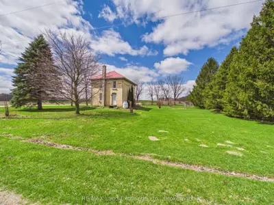 208 Austin Side Road S, Brockton, On N0g 2v0