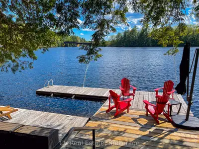 1221 East Bay Road 6, Muskoka Lakes, On P0c 1m0